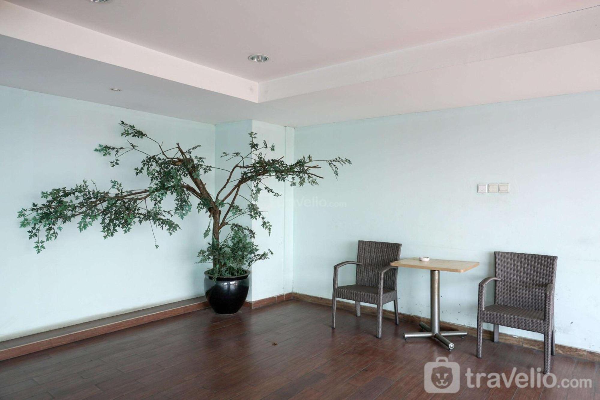 Apartemen Comfy At Belmont Puri By Travelio Jakarta